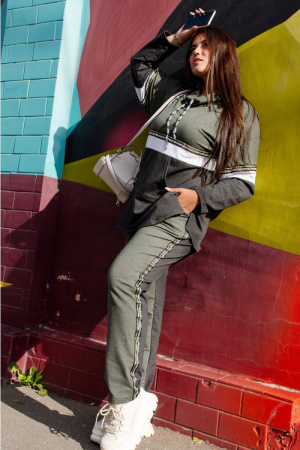 6f6c198b-43b0-4039-ba5b-ae3ab33843f4